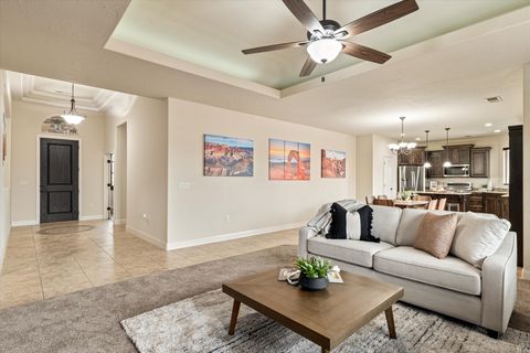 Tiny photo for 870 N CATALPA DR, Washington, UT 84780 (MLS # 2137232)