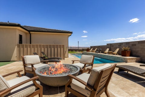 Tiny photo for 1525 W BELAYER DR, Saint George, UT 84770 (MLS # 2171448)