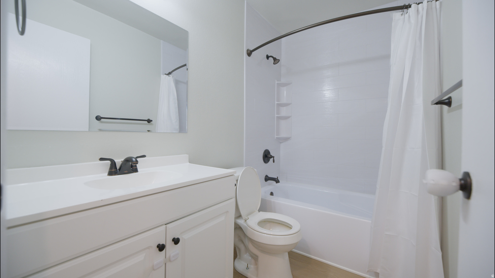 LAKEWOOD - Residential