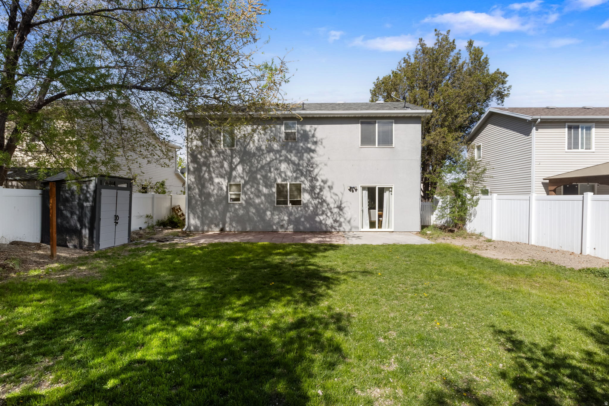 COUNTRY CROSSING - Residential