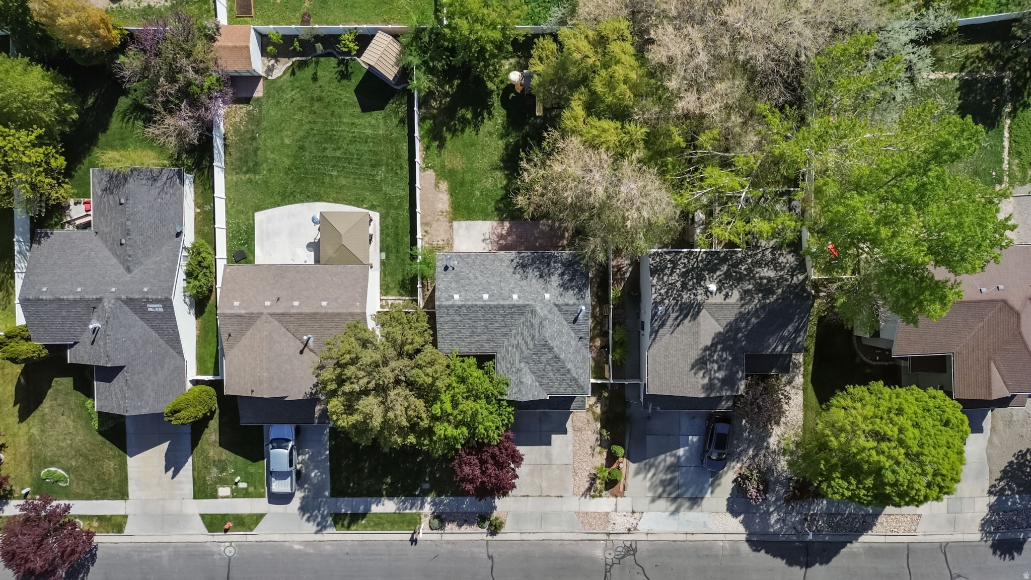 COUNTRY CROSSING - Residential