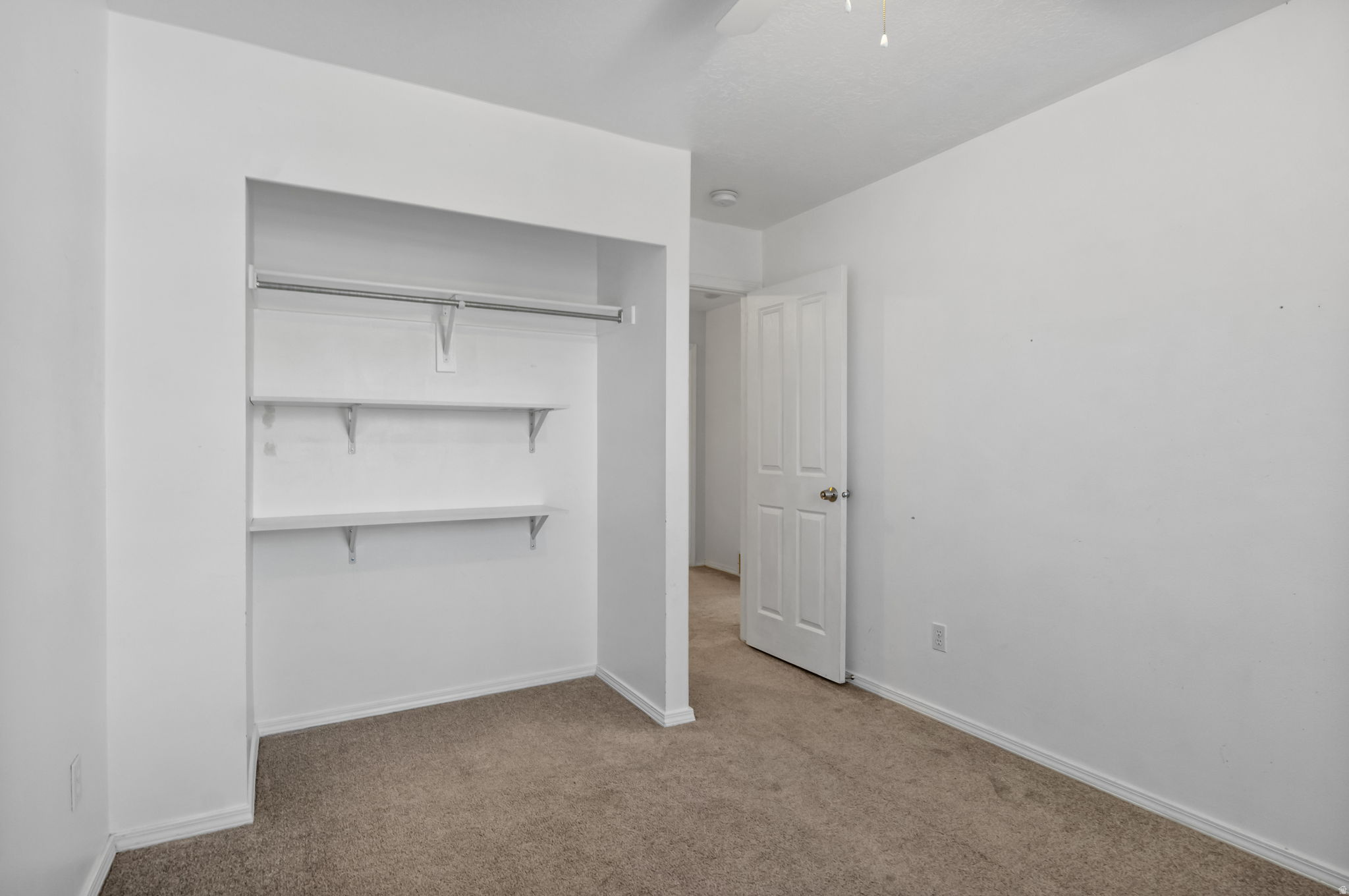 COUNTRY CROSSING - Residential