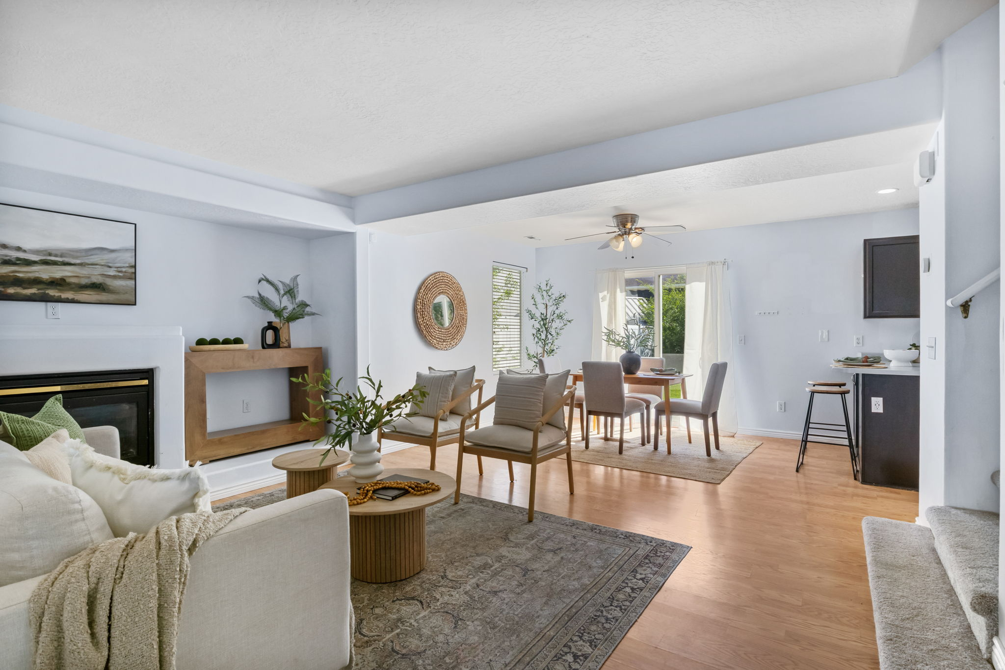 COUNTRY CROSSING - Residential