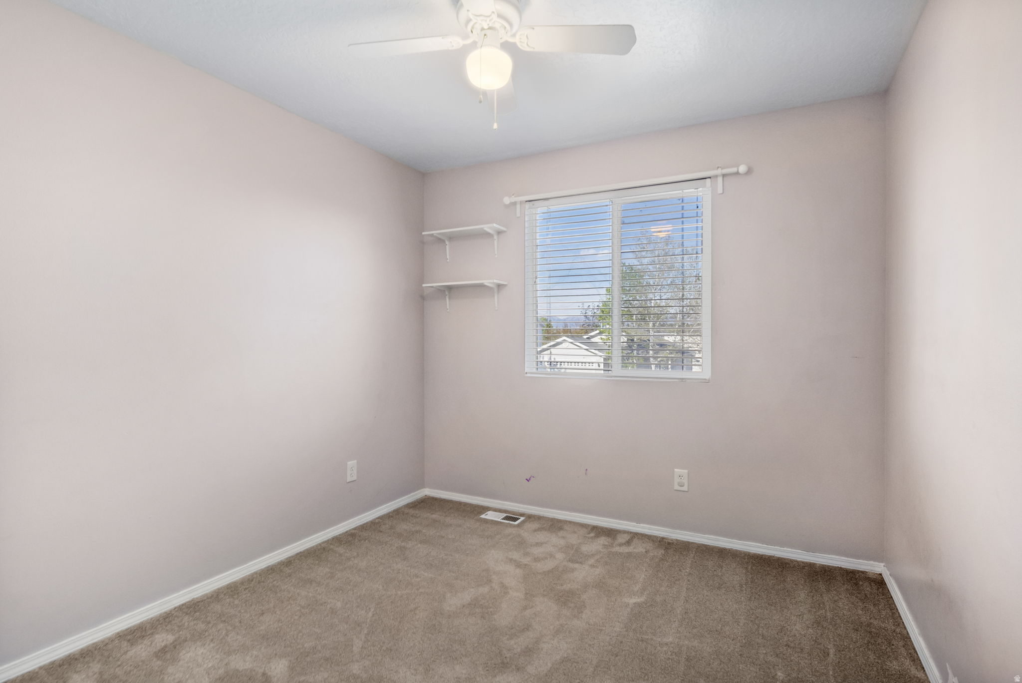 COUNTRY CROSSING - Residential