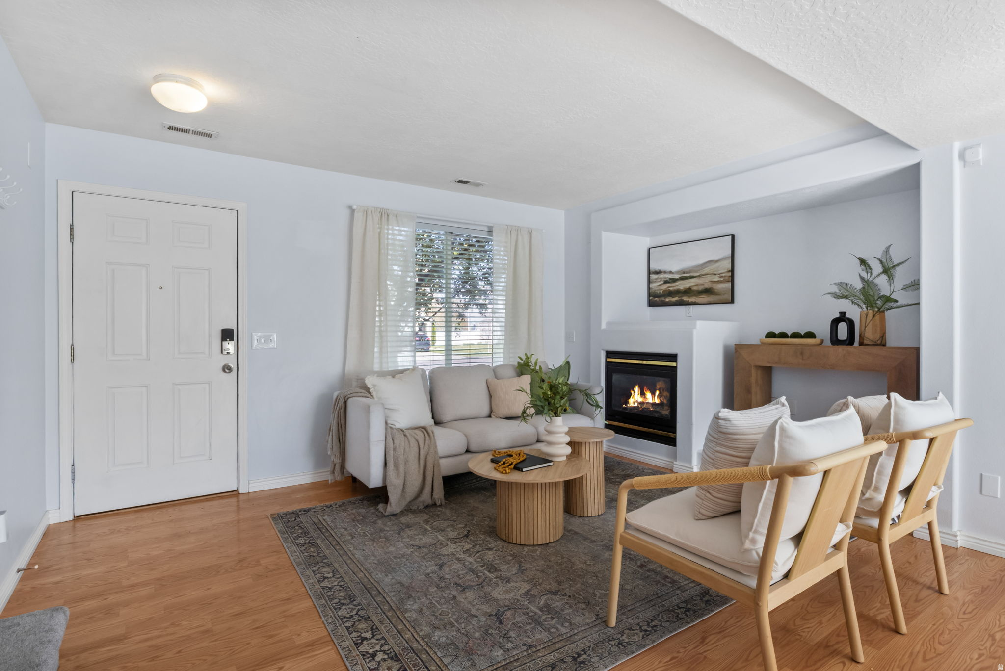 COUNTRY CROSSING - Residential