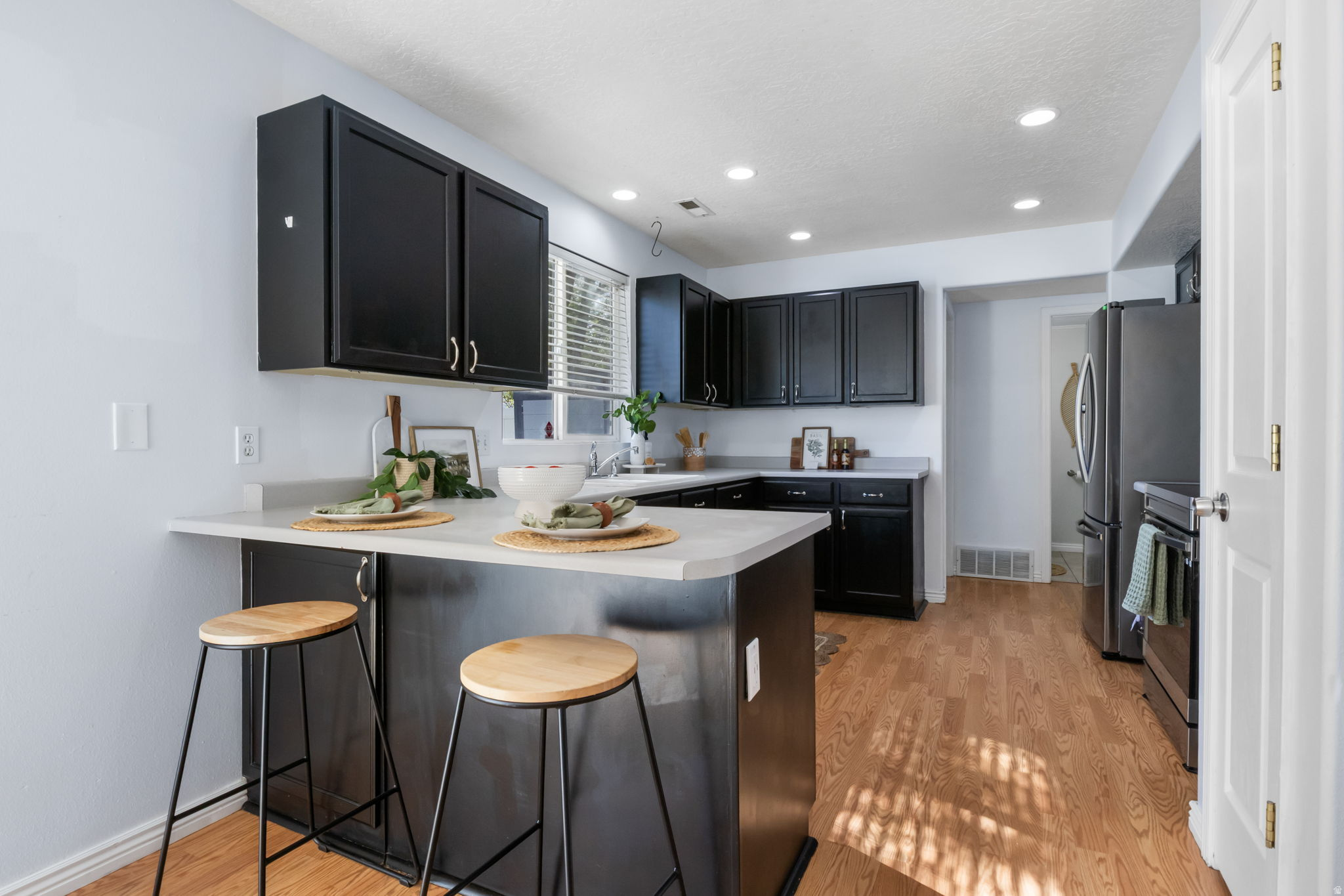 COUNTRY CROSSING - Residential