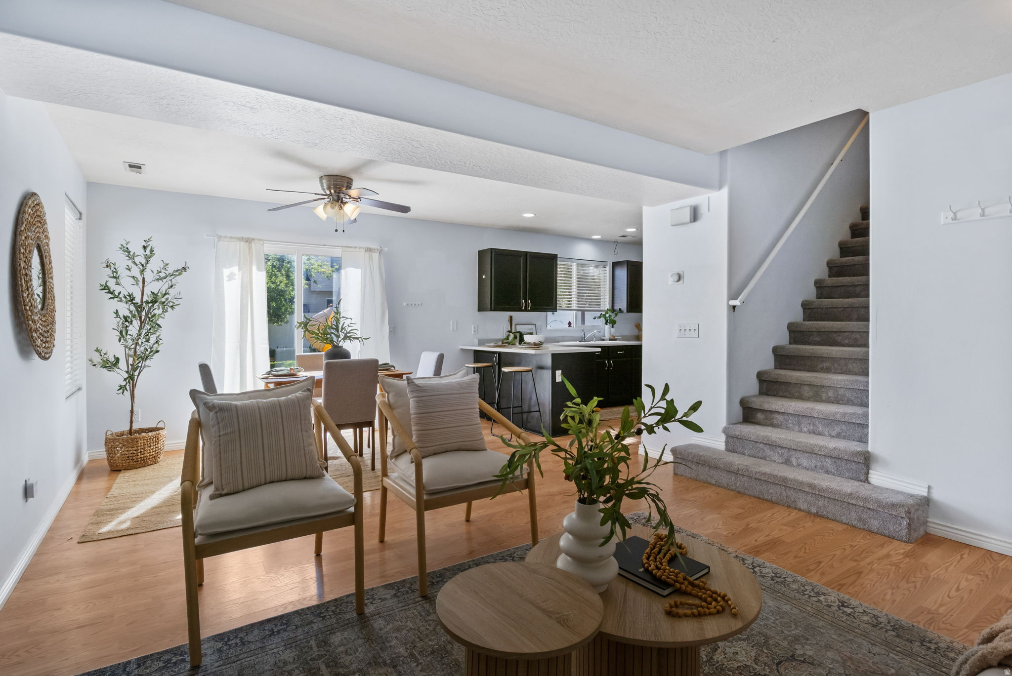 COUNTRY CROSSING - Residential