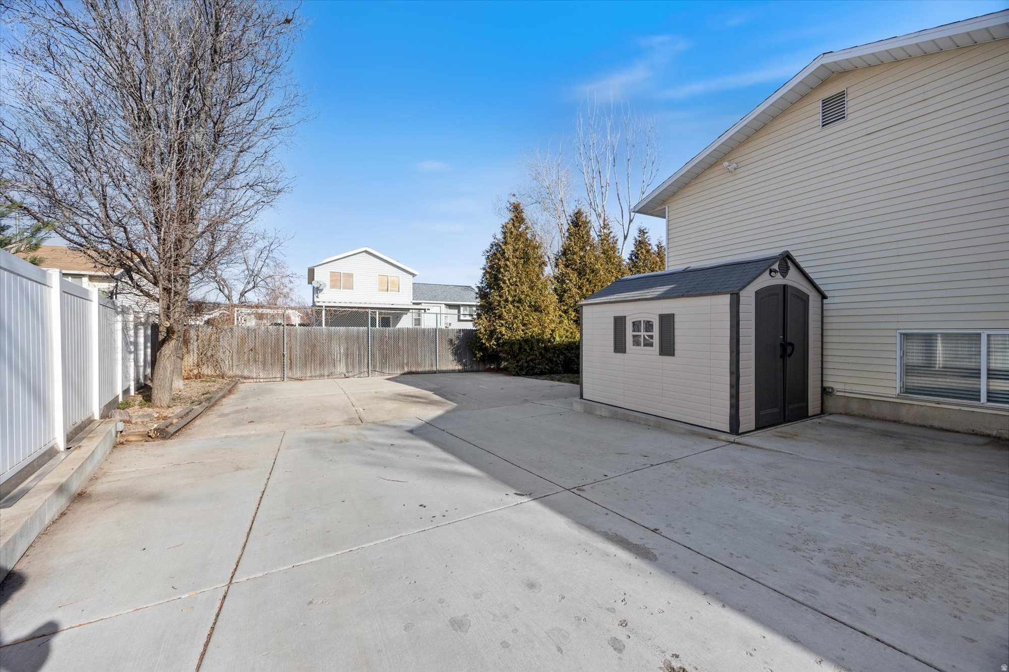 OQUIRRH SHADOWS - Residential