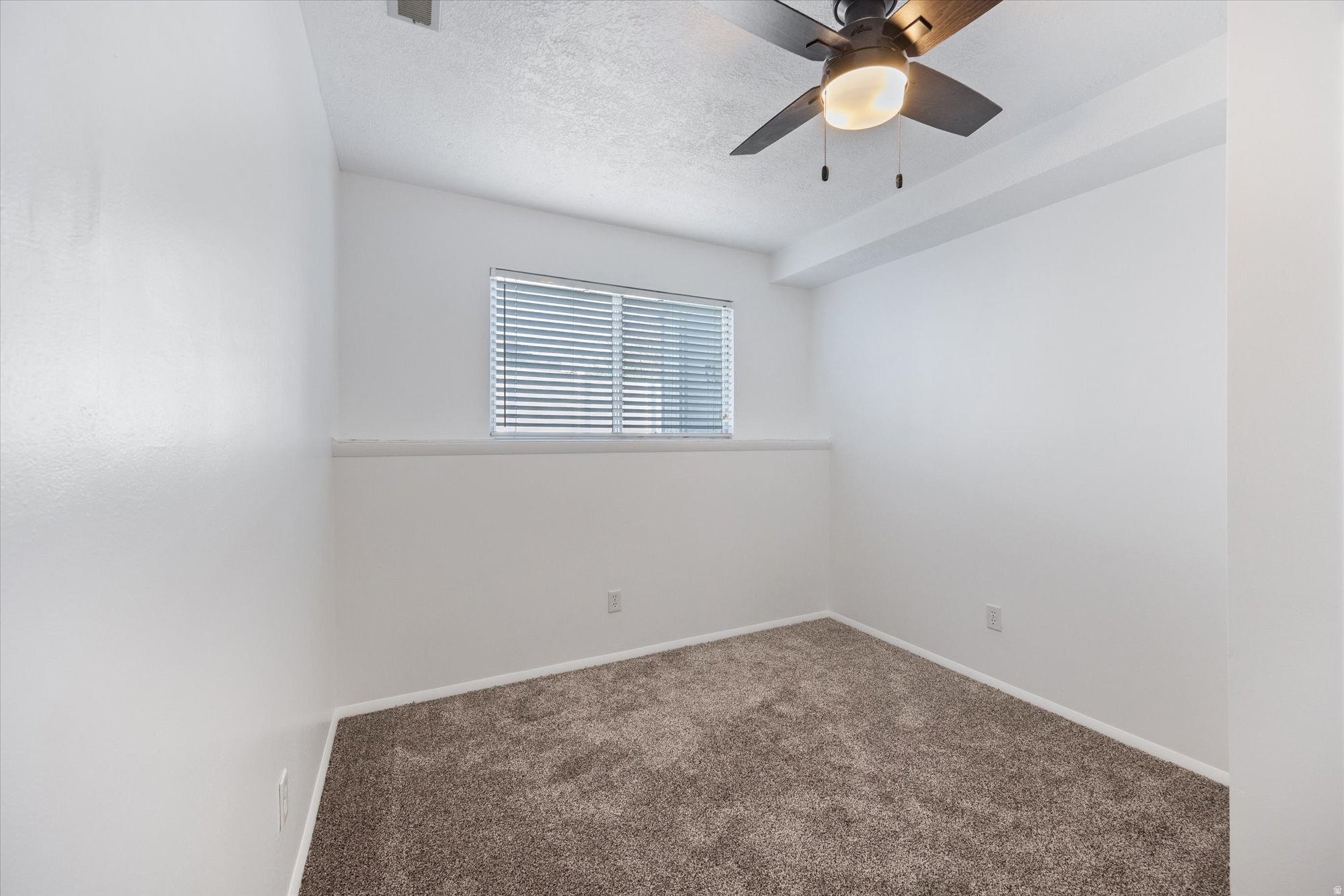 OQUIRRH SHADOWS - Residential