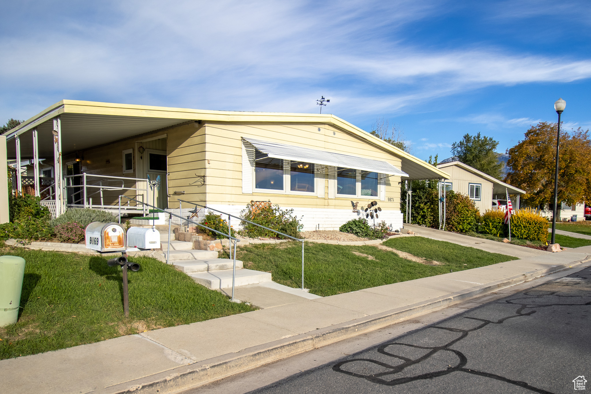 9871 S Evening Moon Way, Sandy, Utah image 1