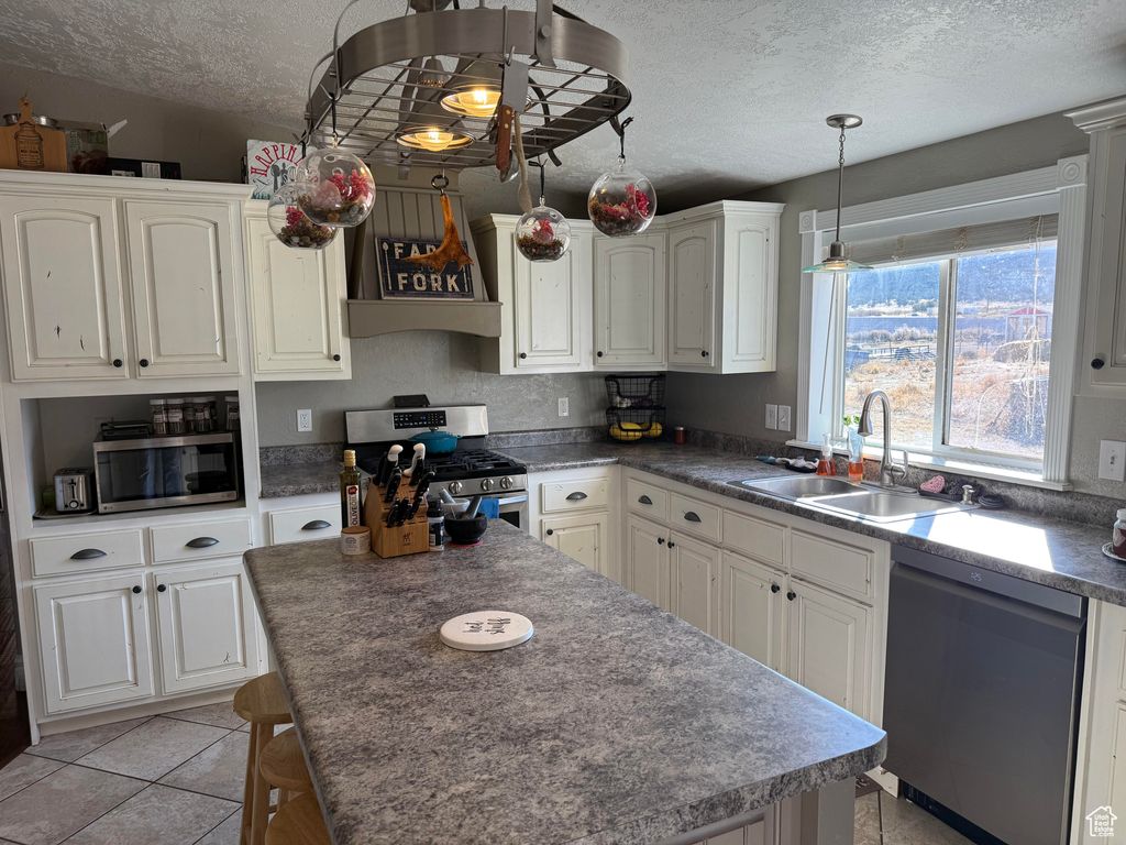 Photo of 390 S STATE ST, Wales, UT 84667 (MLS # 2116375)