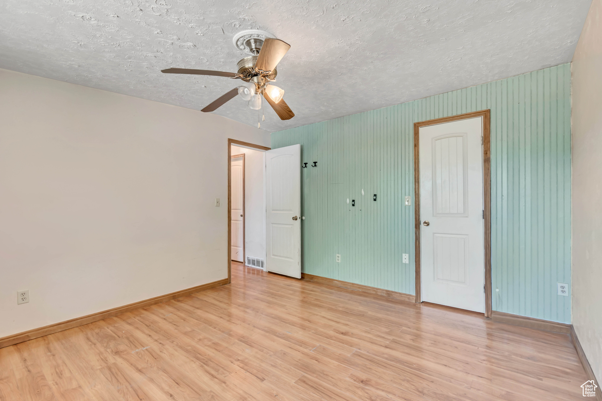 WESTERN - Residential