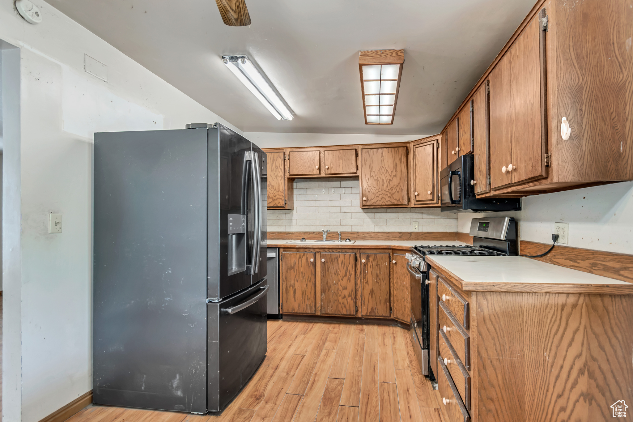 WESTERN - Residential