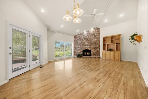 Tiny photo for 8506 S WILLOW CREEK DR, Sandy, UT 84093 (MLS # 2150891)