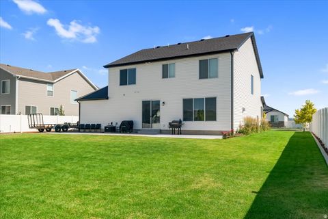Tiny photo for 531 E 600 S, Hyrum, UT 84319 (MLS # 2173436)