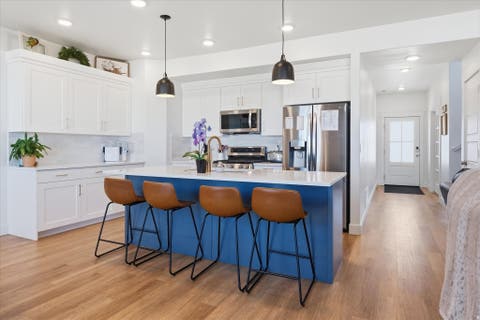 Tiny photo for 531 E 600 S, Hyrum, UT 84319 (MLS # 2173436)