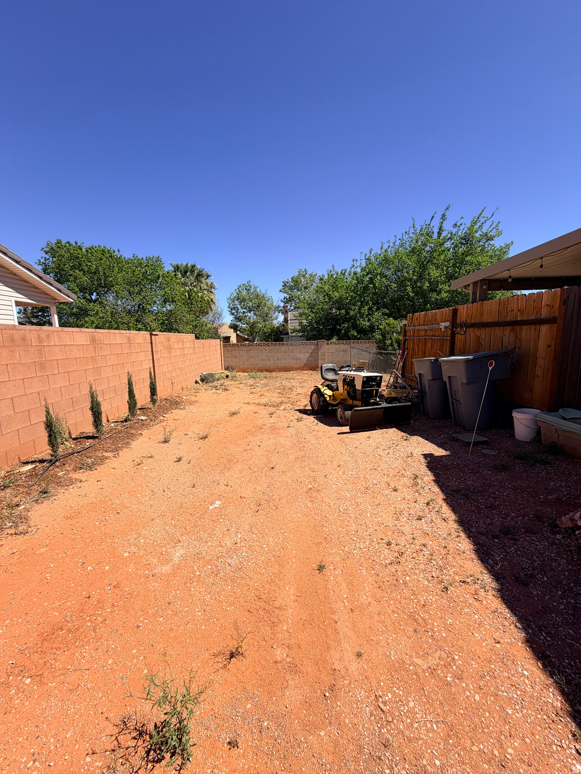 COUNTRY PLACE - Residential