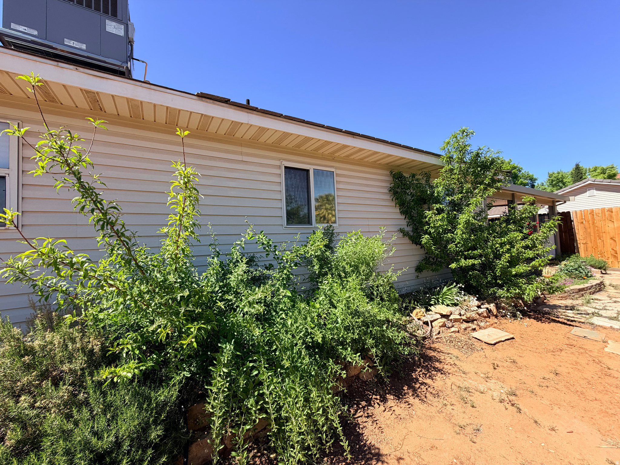 COUNTRY PLACE - Residential