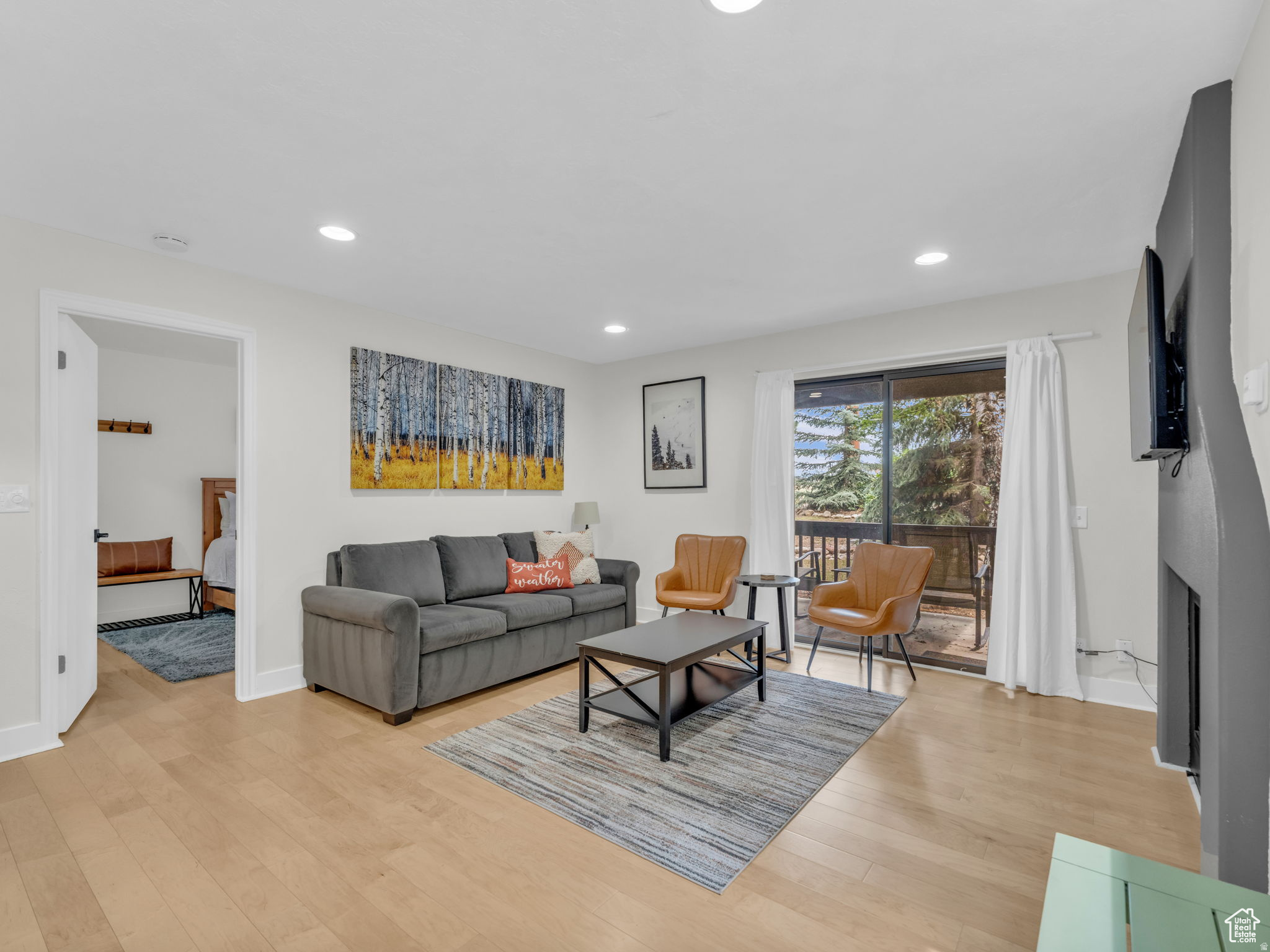 RED PINE - Residential