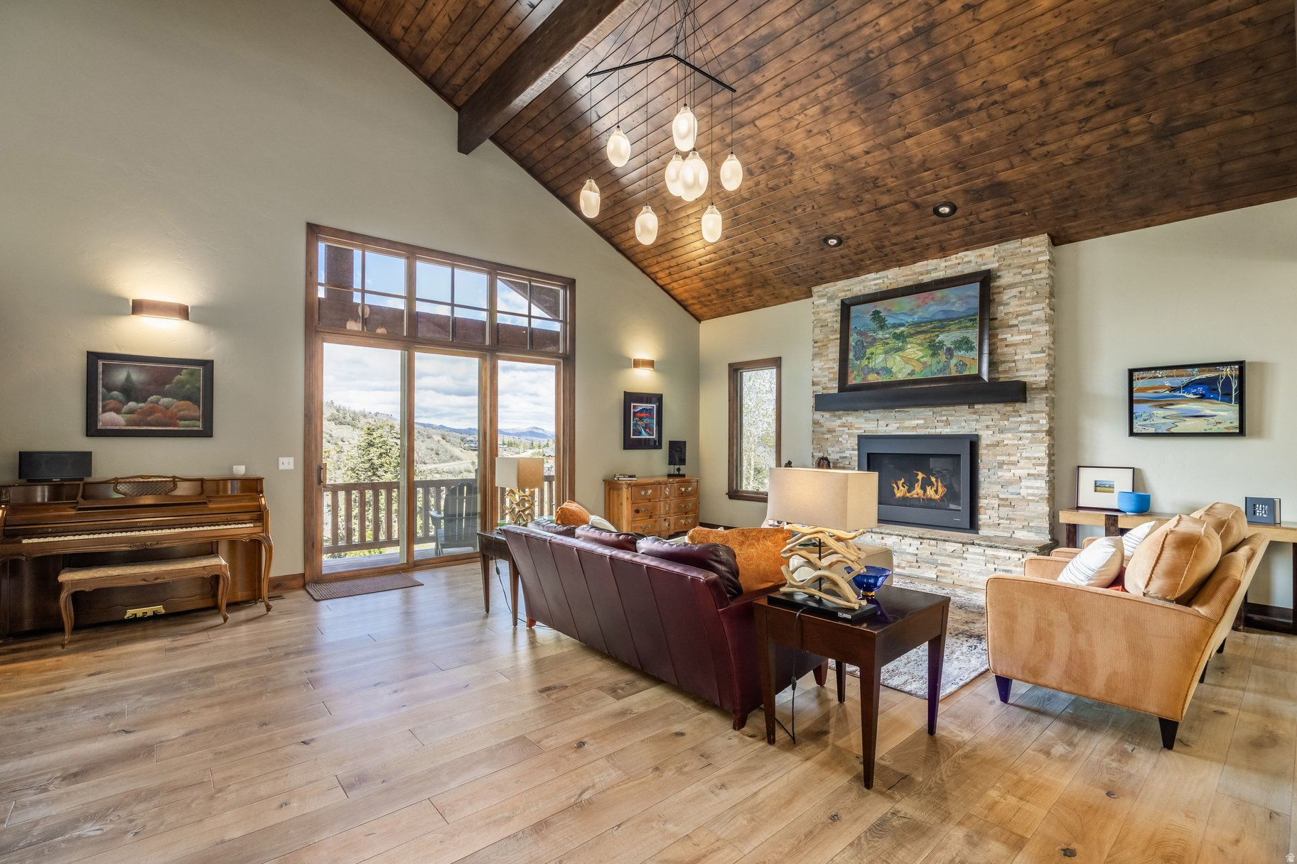 PINEBROOK - Residential