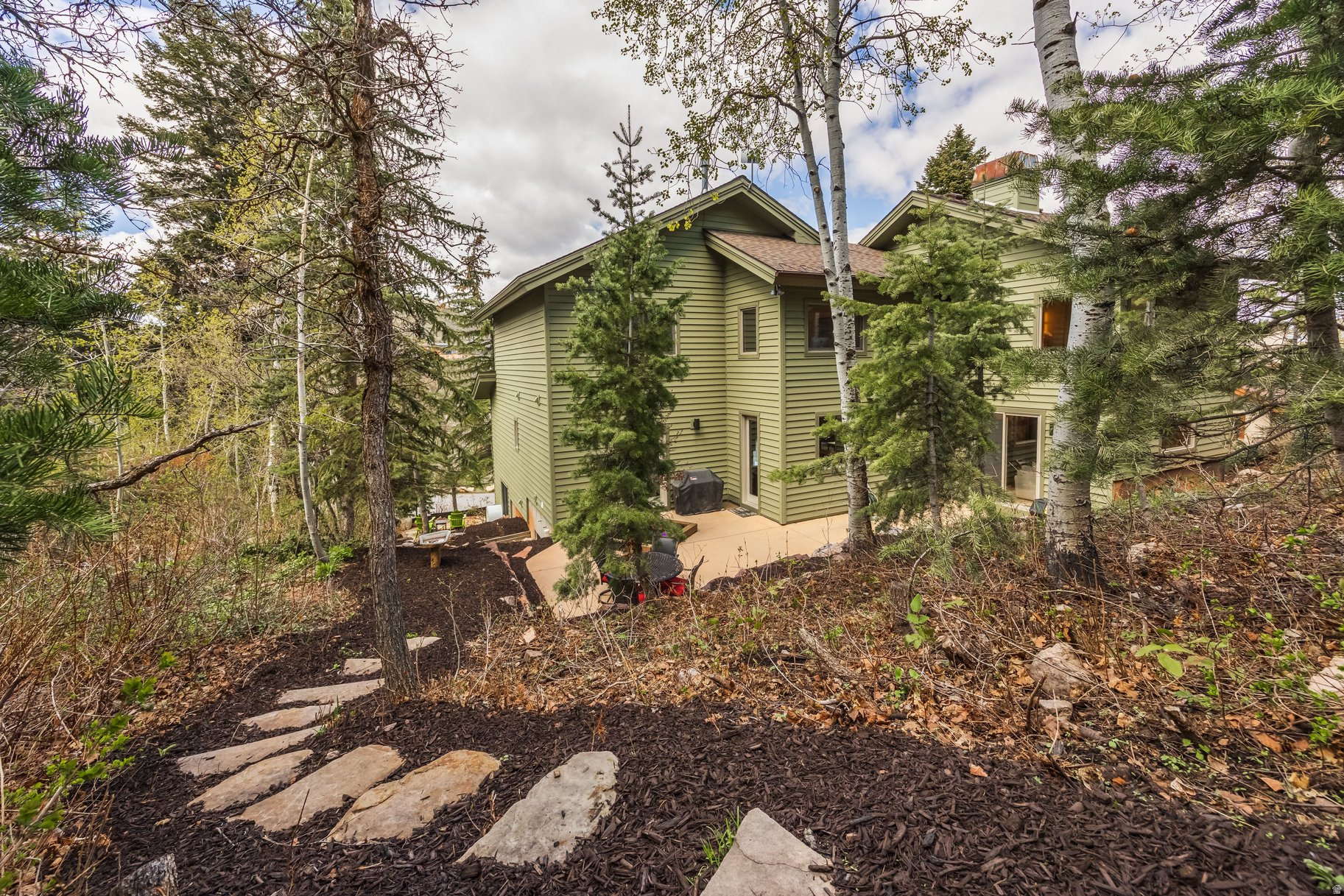 PINEBROOK - Residential