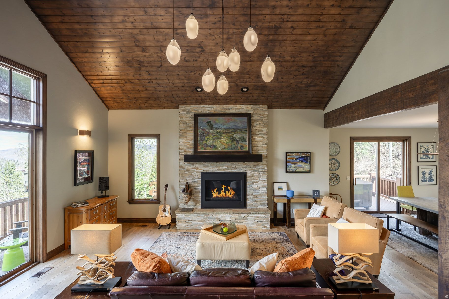 PINEBROOK - Residential