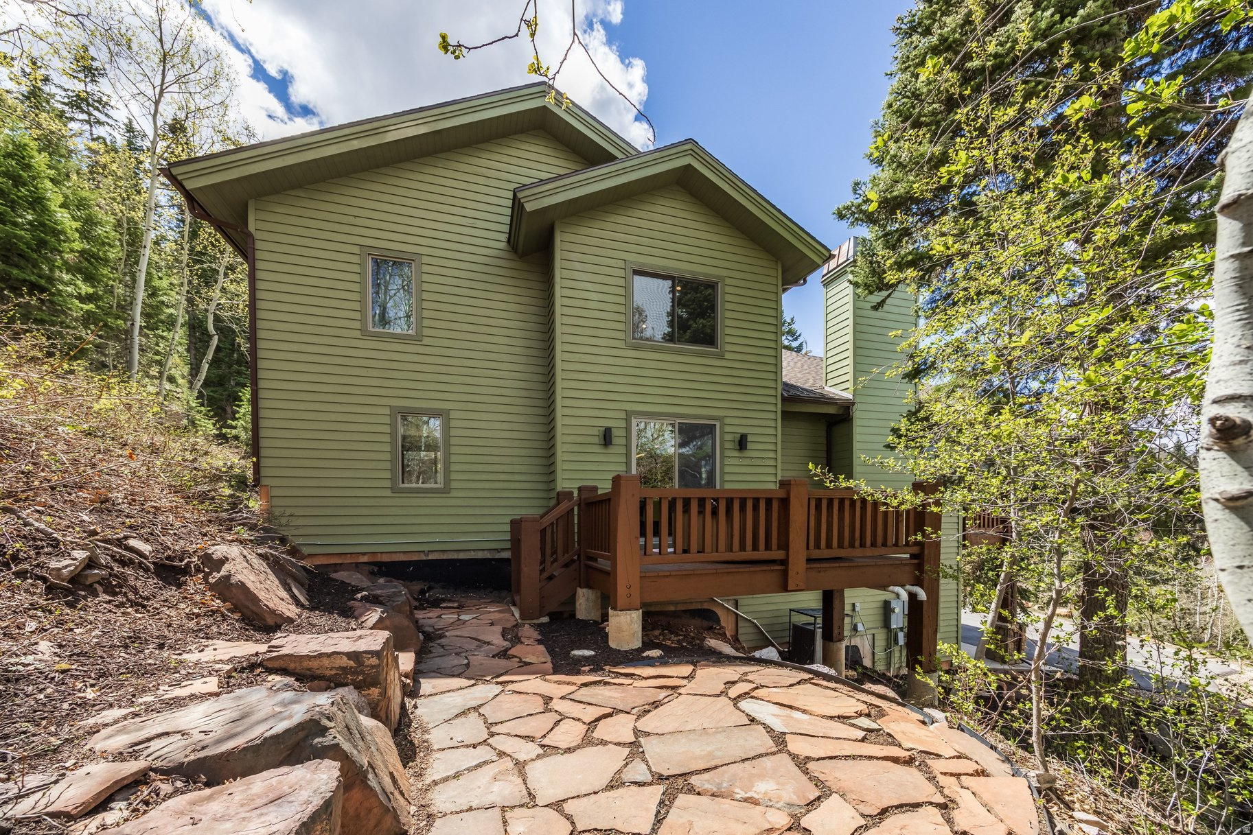 PINEBROOK - Residential