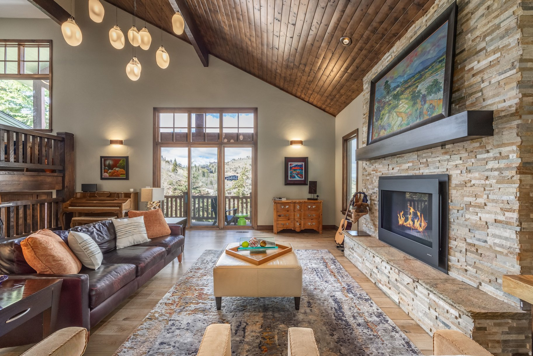 PINEBROOK - Residential