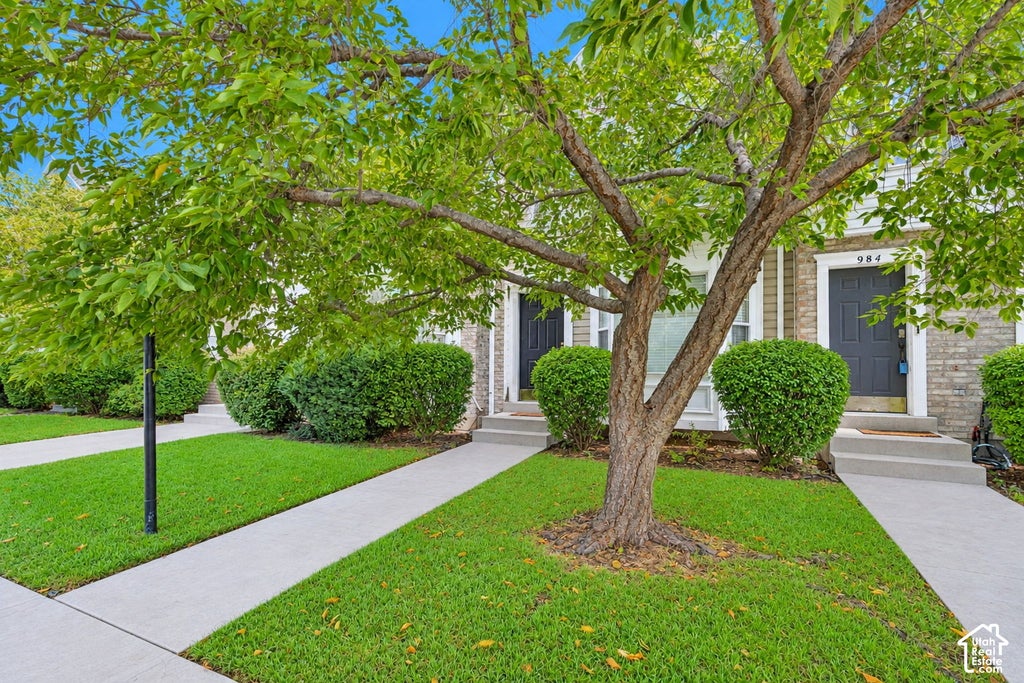 Photo of 986 N INDEPENDENCE AVE, Provo, UT 84604 (MLS # 2189497)