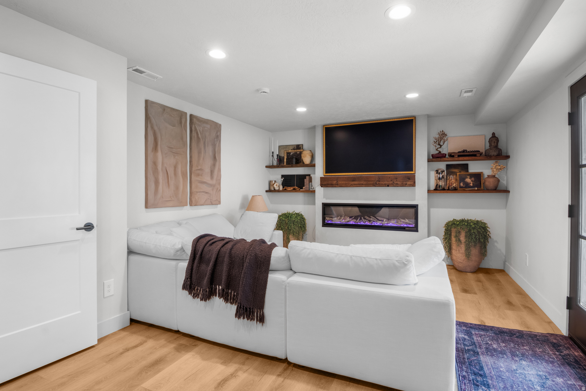 SILVER SAGE - Residential