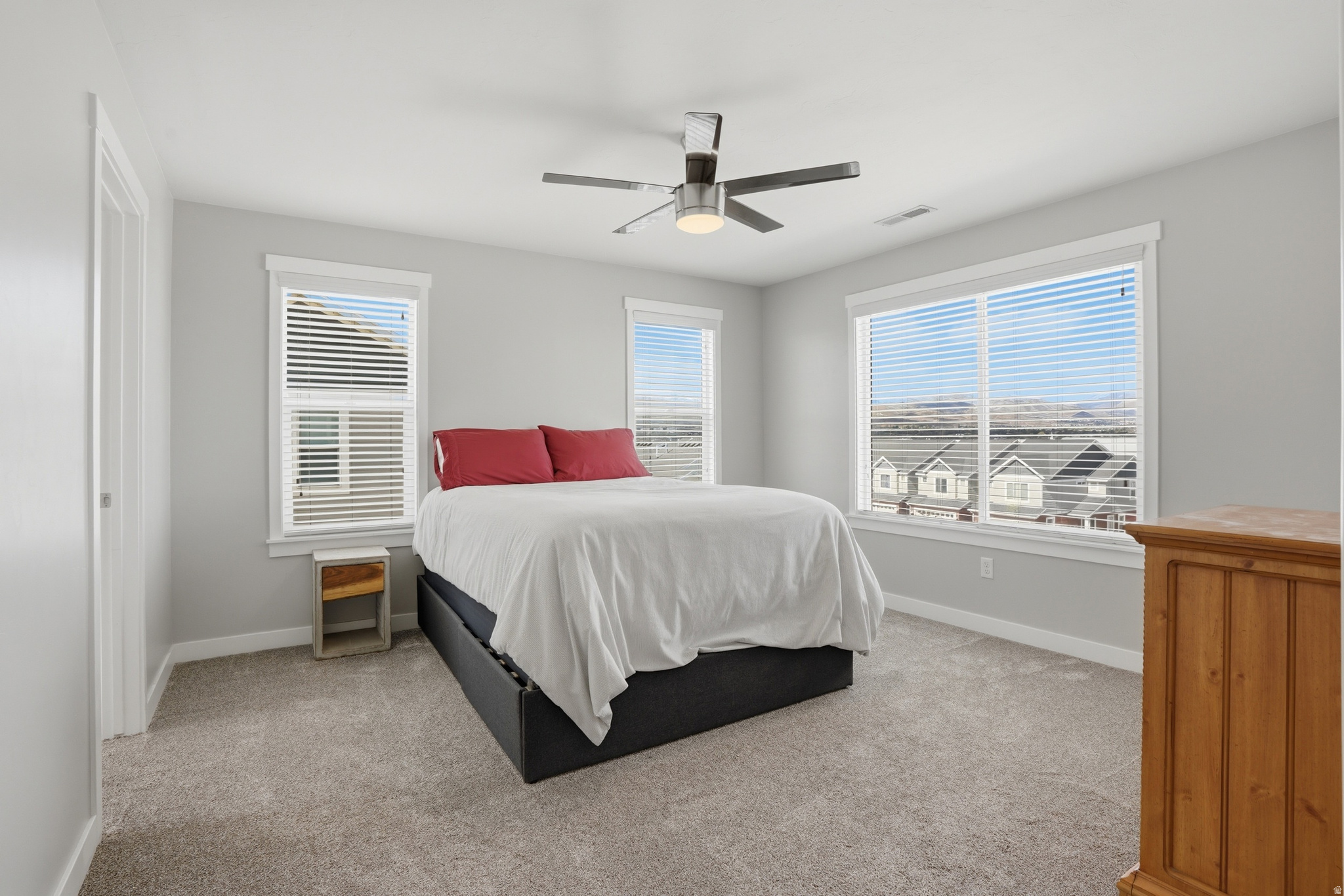 INDEPENDENCE - Residential