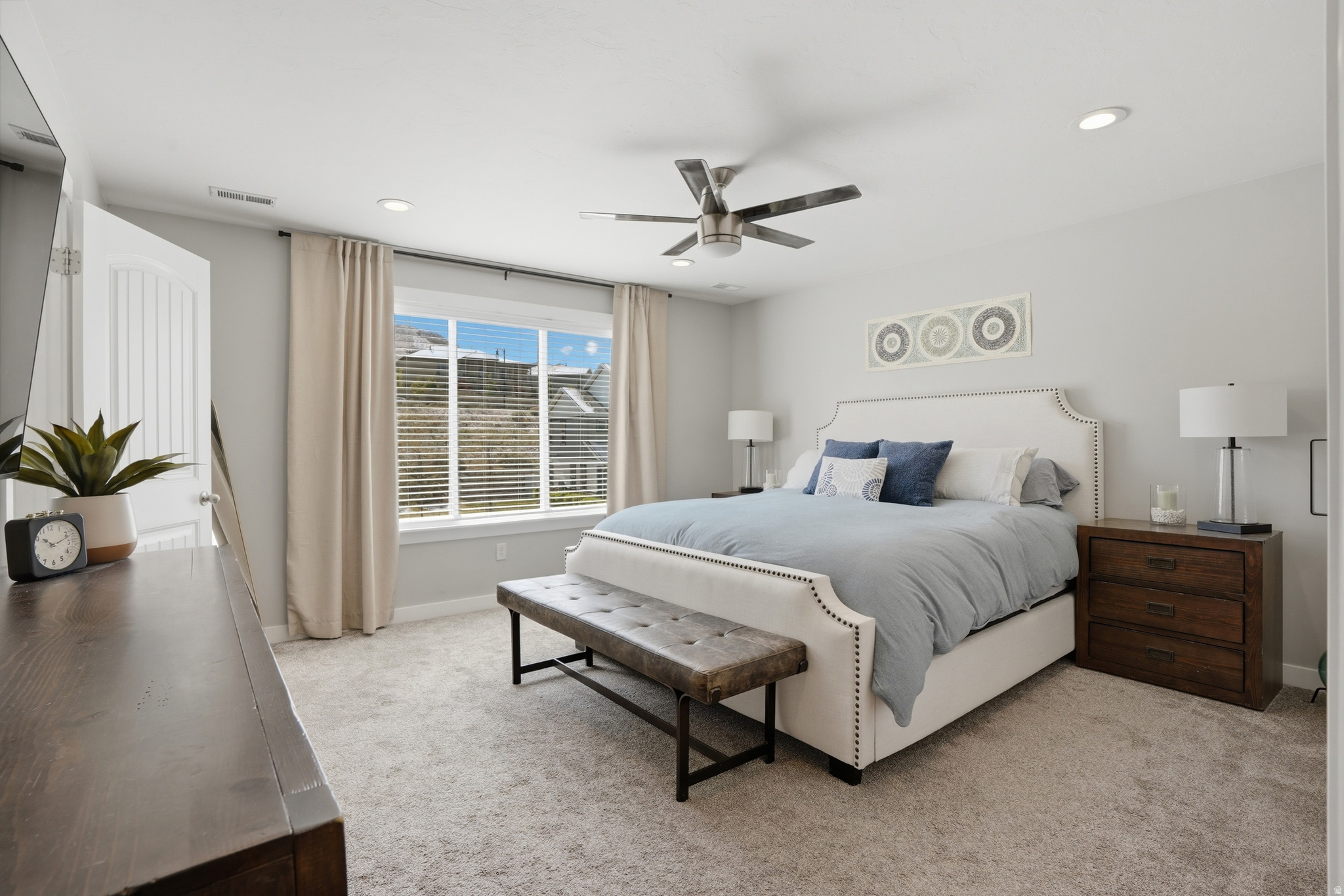 INDEPENDENCE - Residential