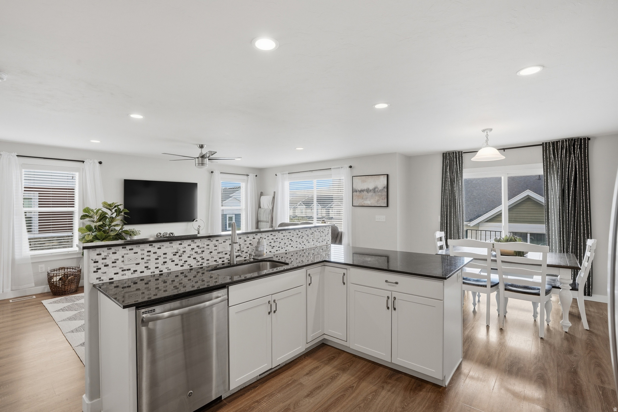 INDEPENDENCE - Residential