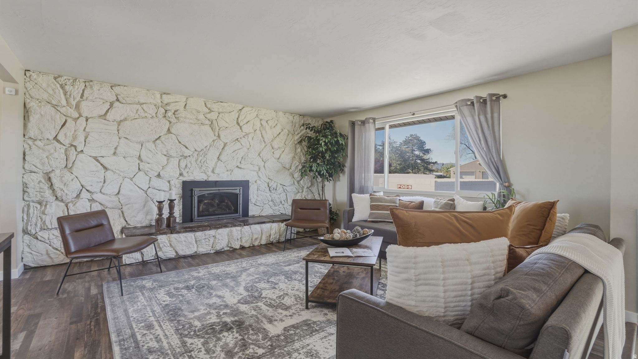 WHITE CITY - Residential