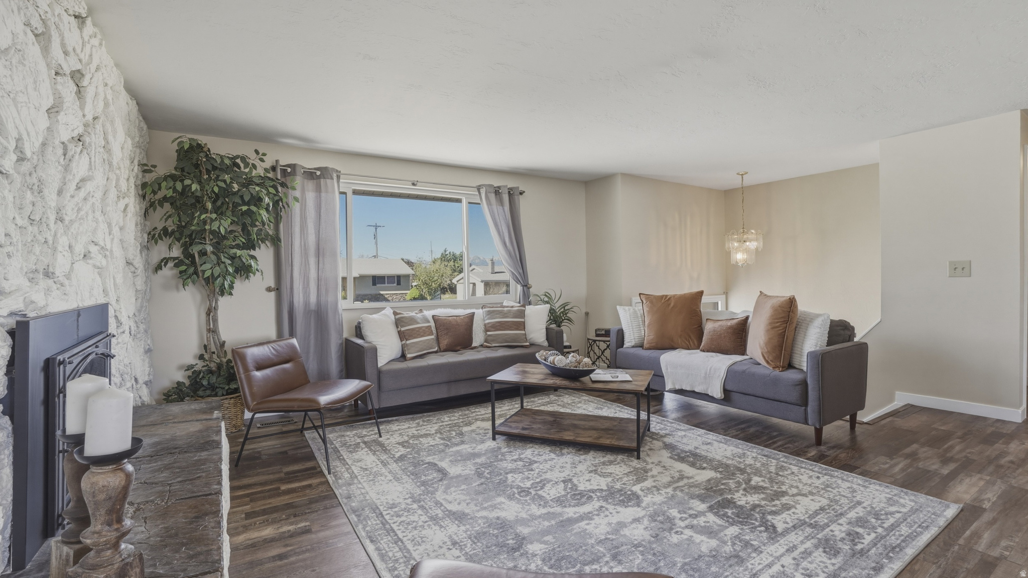 WHITE CITY - Residential