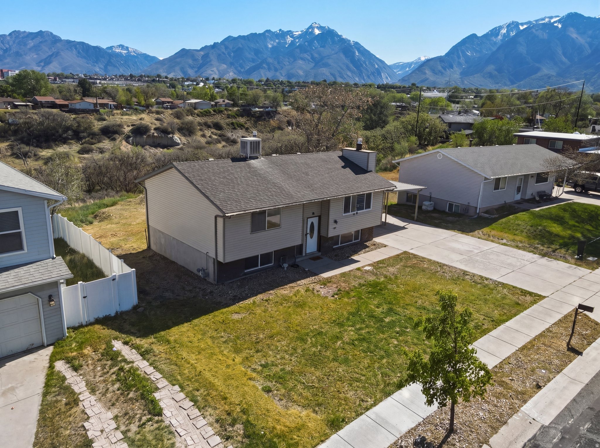 WHITE CITY - Residential