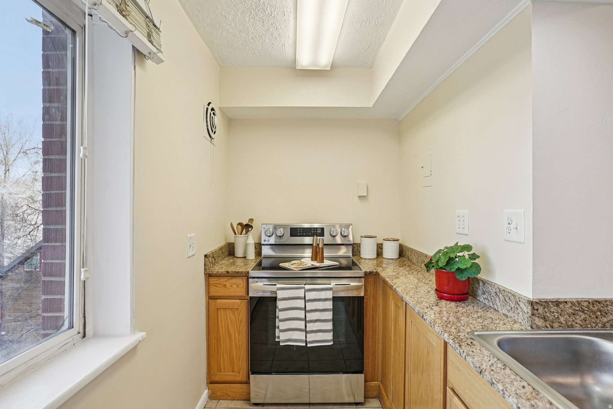 UNIVERSITY HEIGHTS - Residential