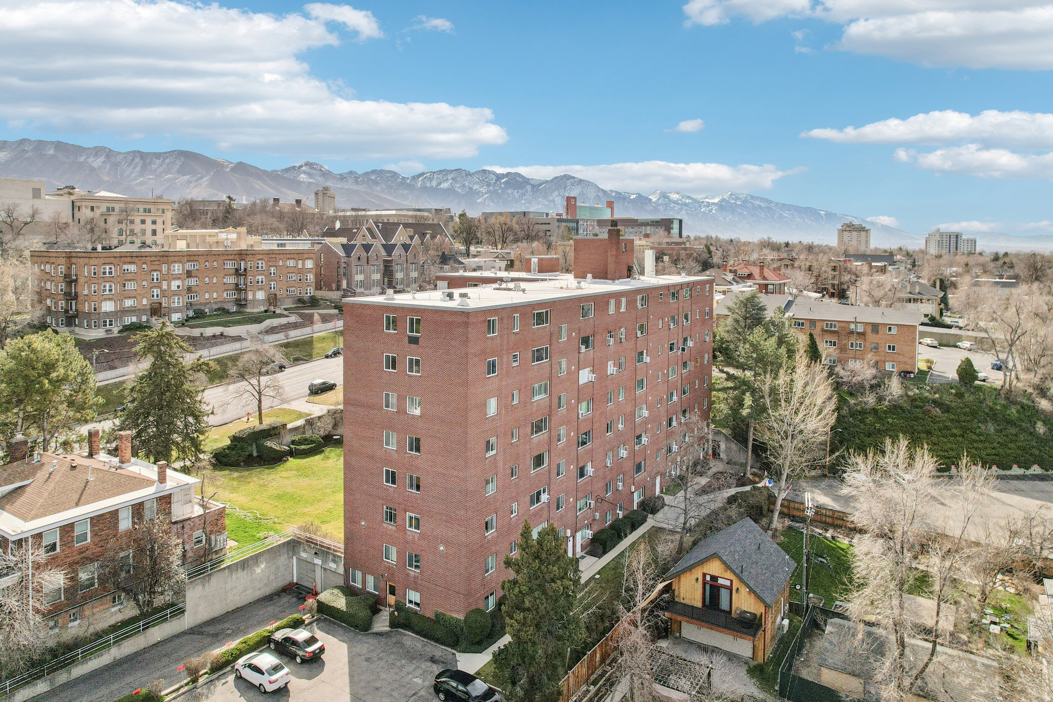 UNIVERSITY HEIGHTS - Residential