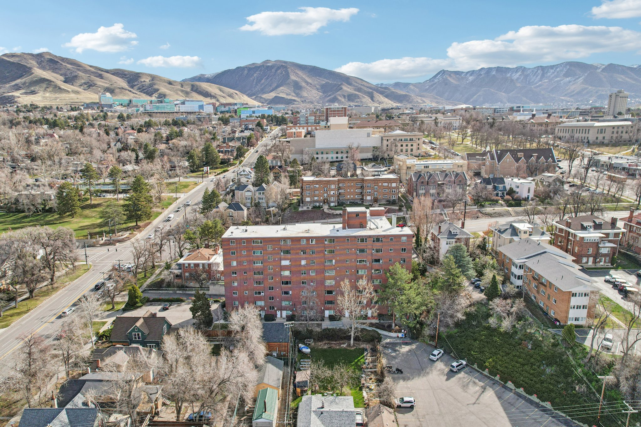 UNIVERSITY HEIGHTS - Residential