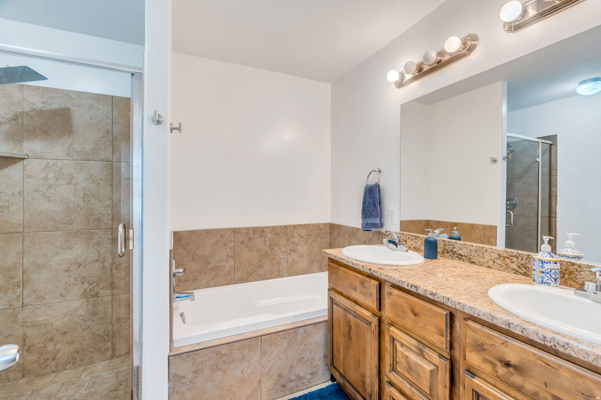 PIONEER PHASE VIII - Residential