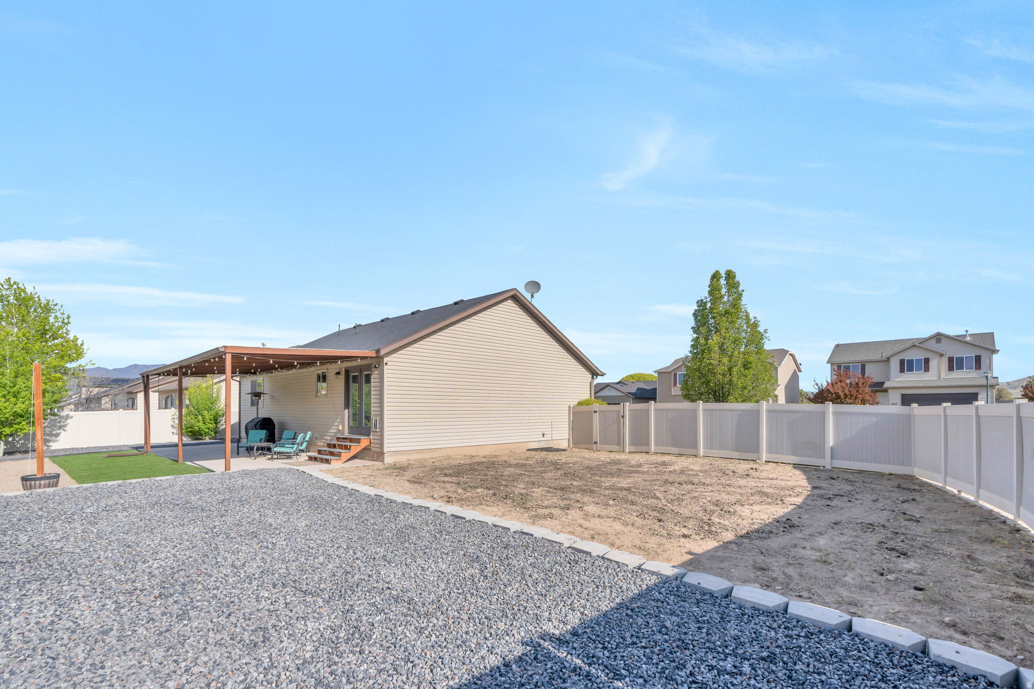 PIONEER PHASE VIII - Residential