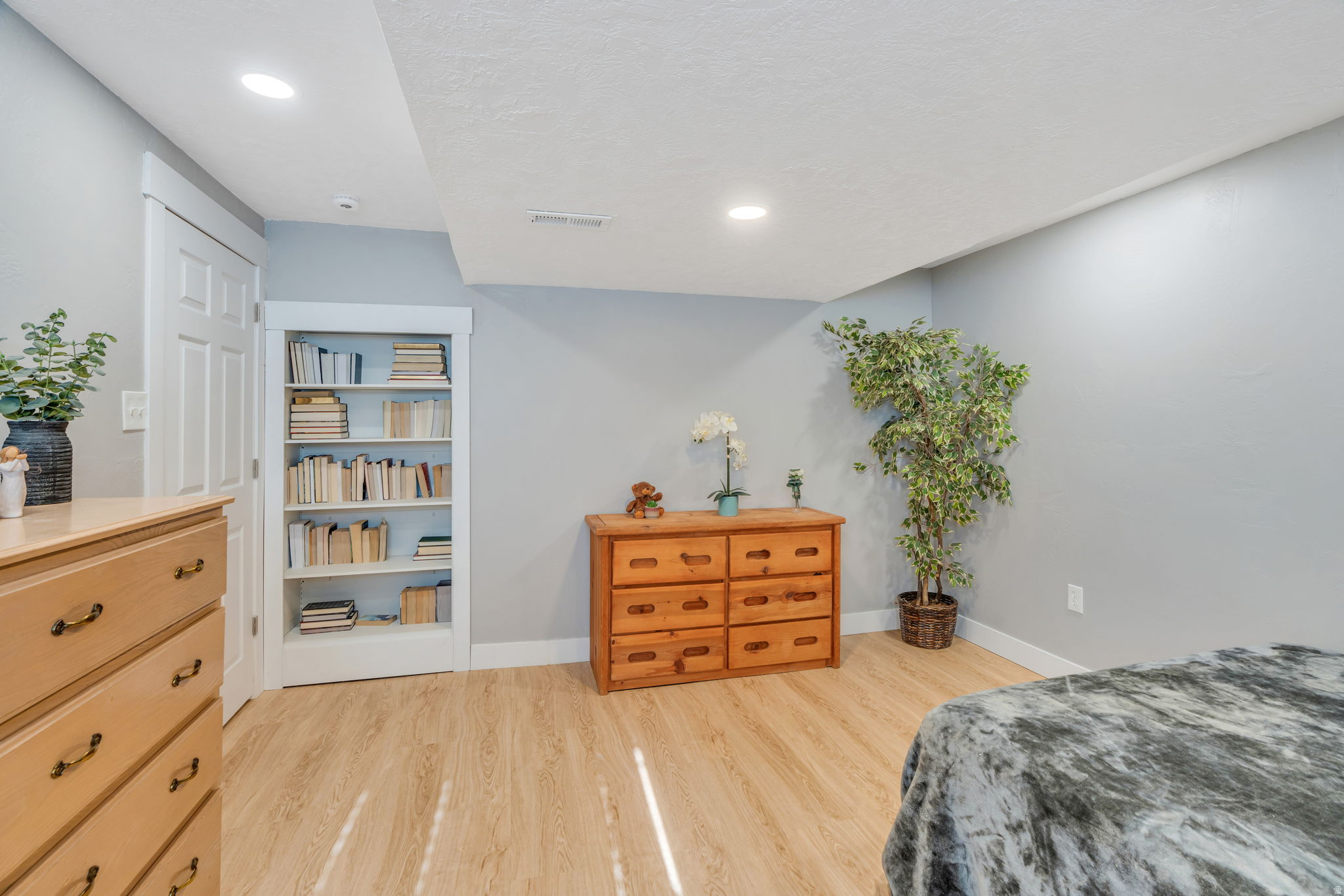PIONEER PHASE VIII - Residential
