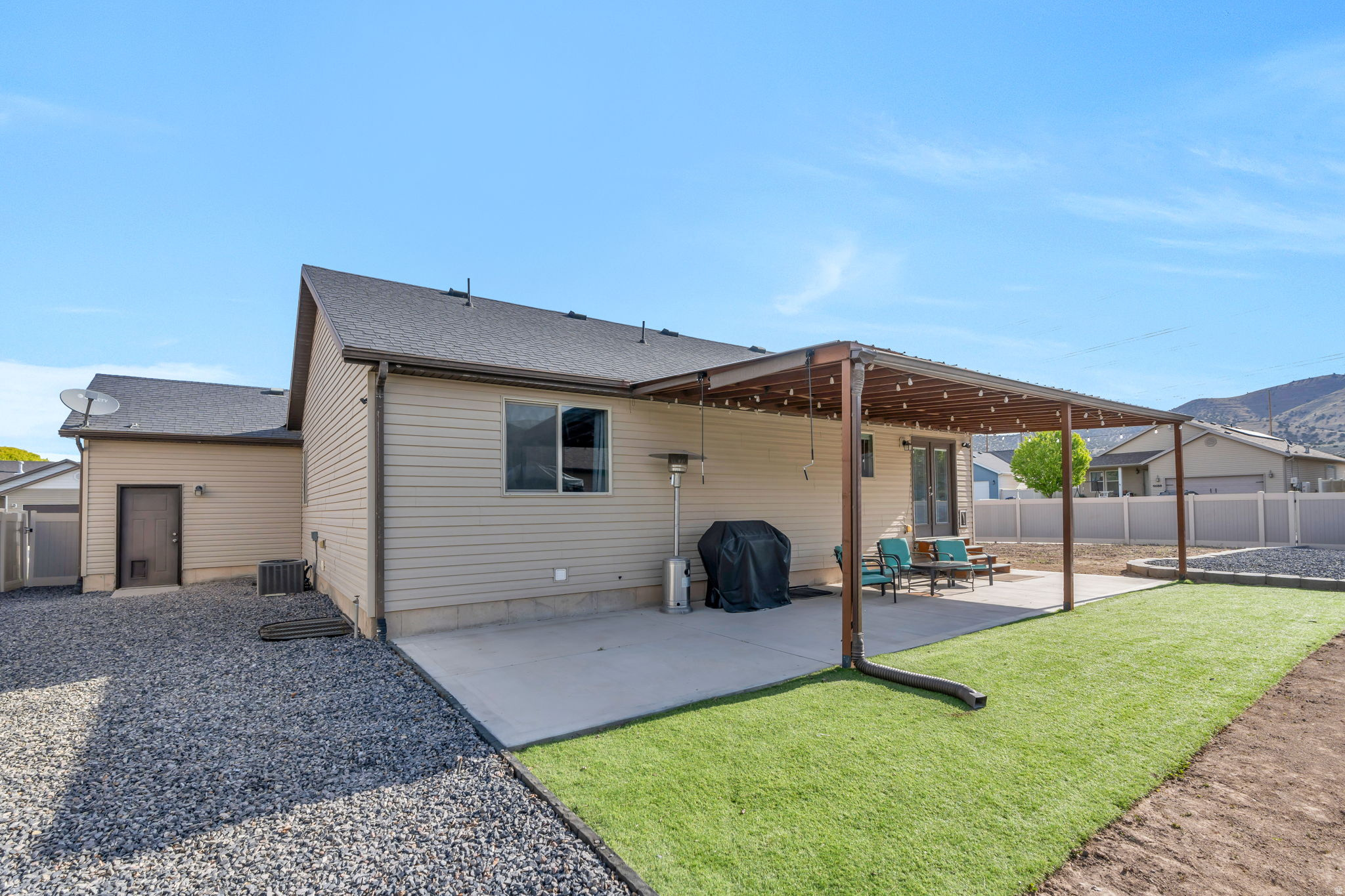 PIONEER PHASE VIII - Residential