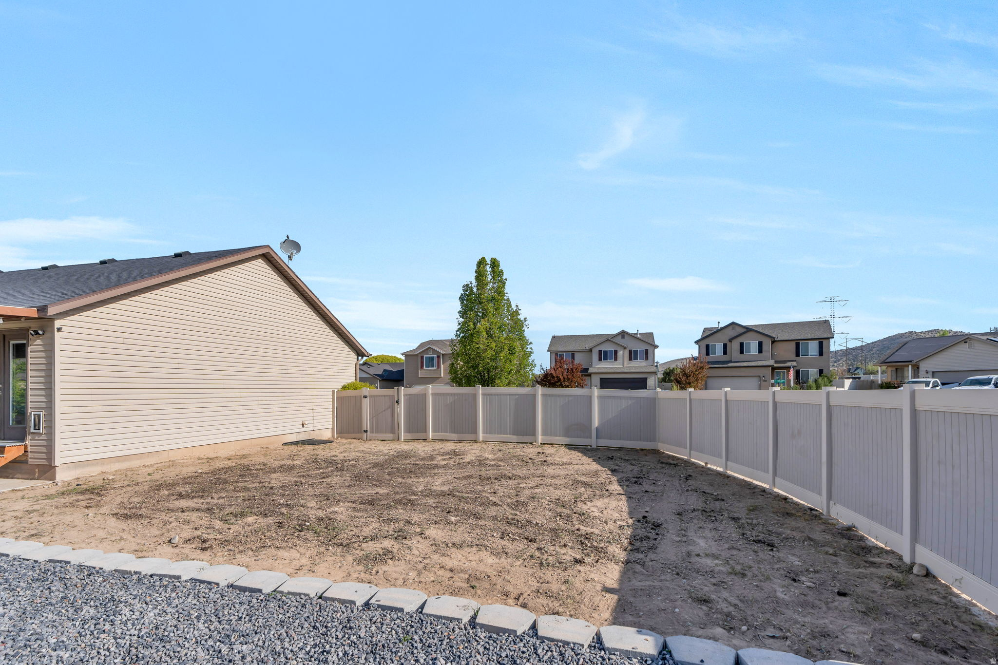 PIONEER PHASE VIII - Residential