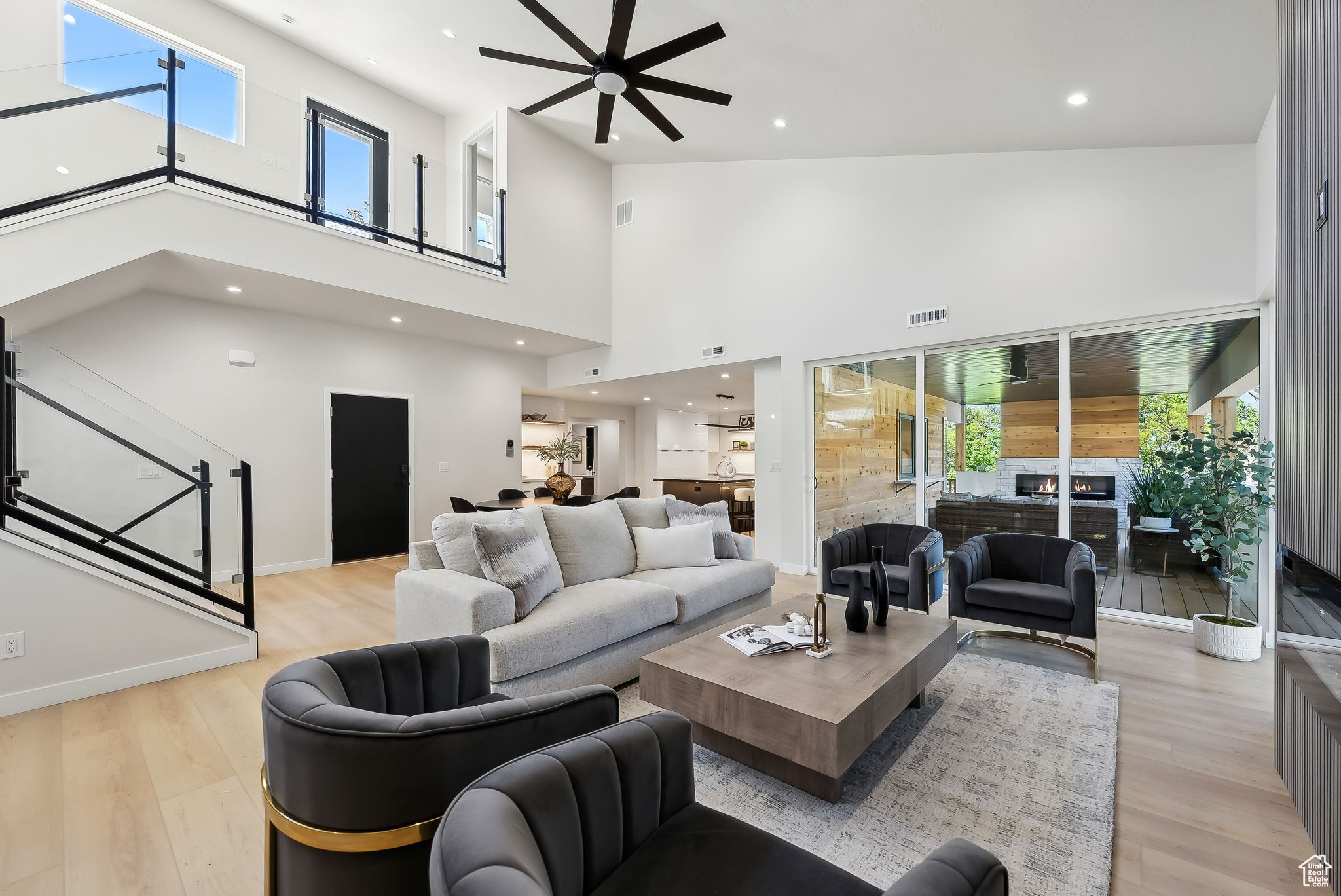 CREST VIEW MANOR - Residential