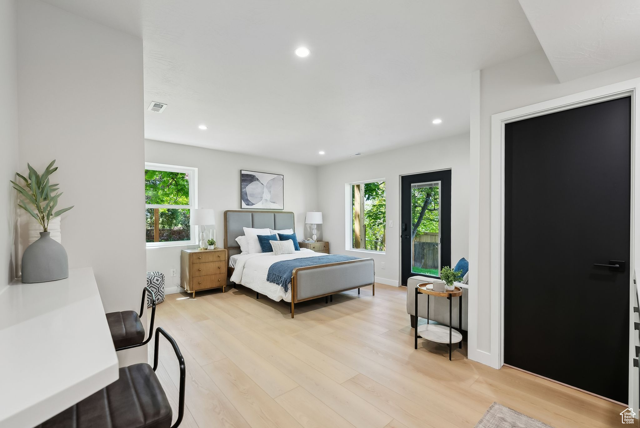 CREST VIEW MANOR - Residential