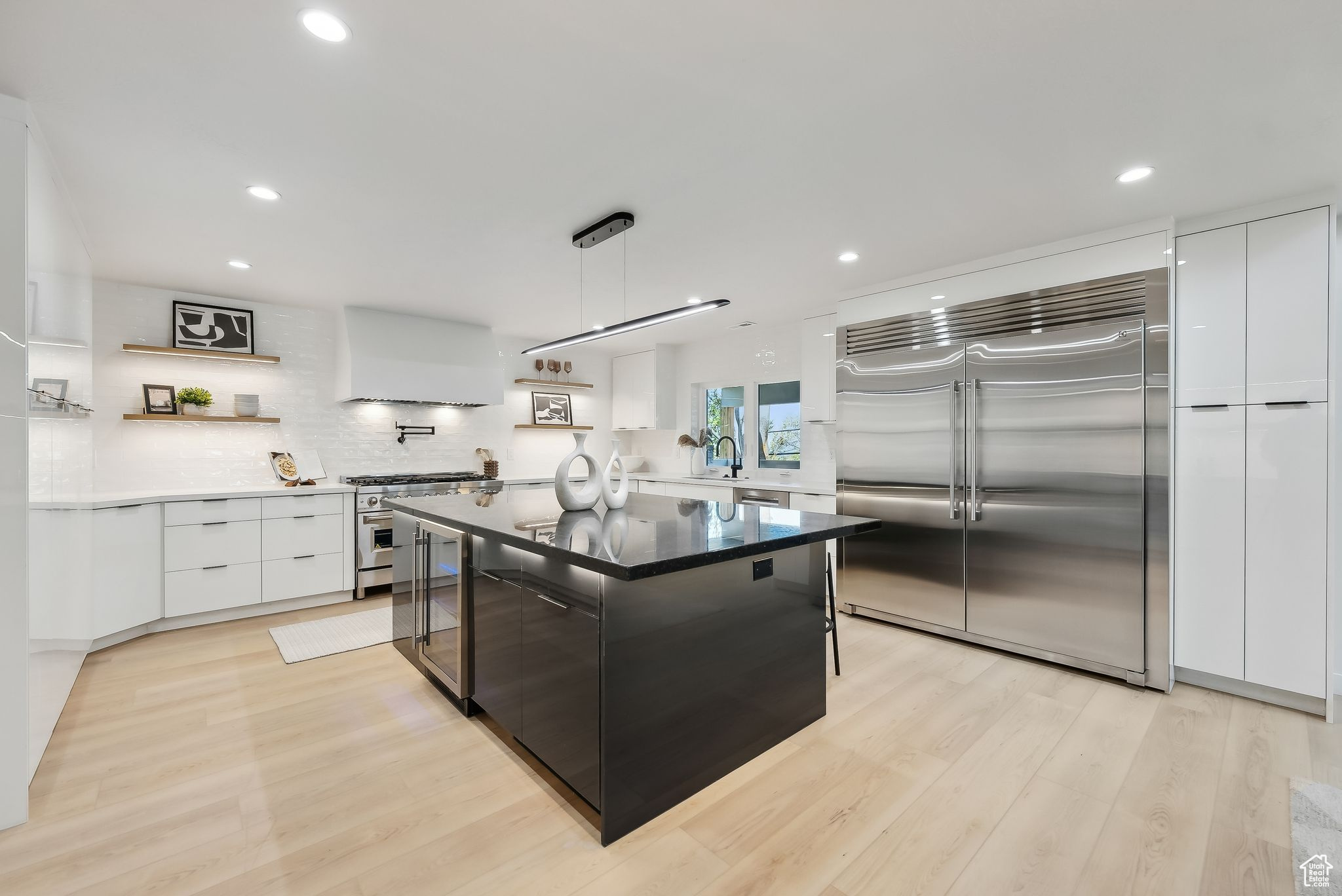 CREST VIEW MANOR - Residential