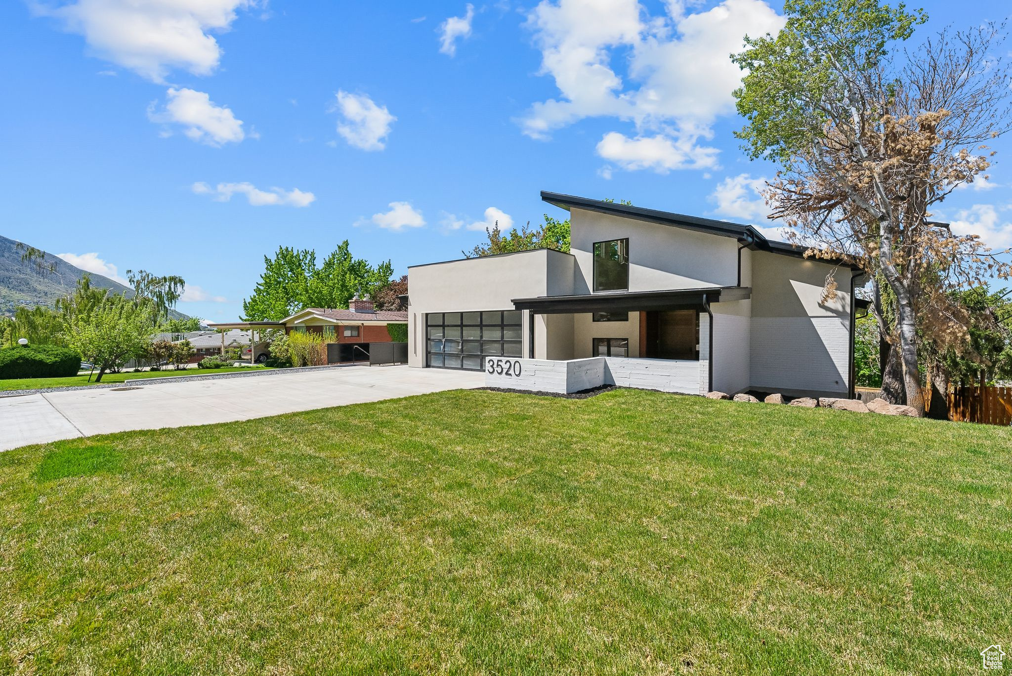 CREST VIEW MANOR - Residential