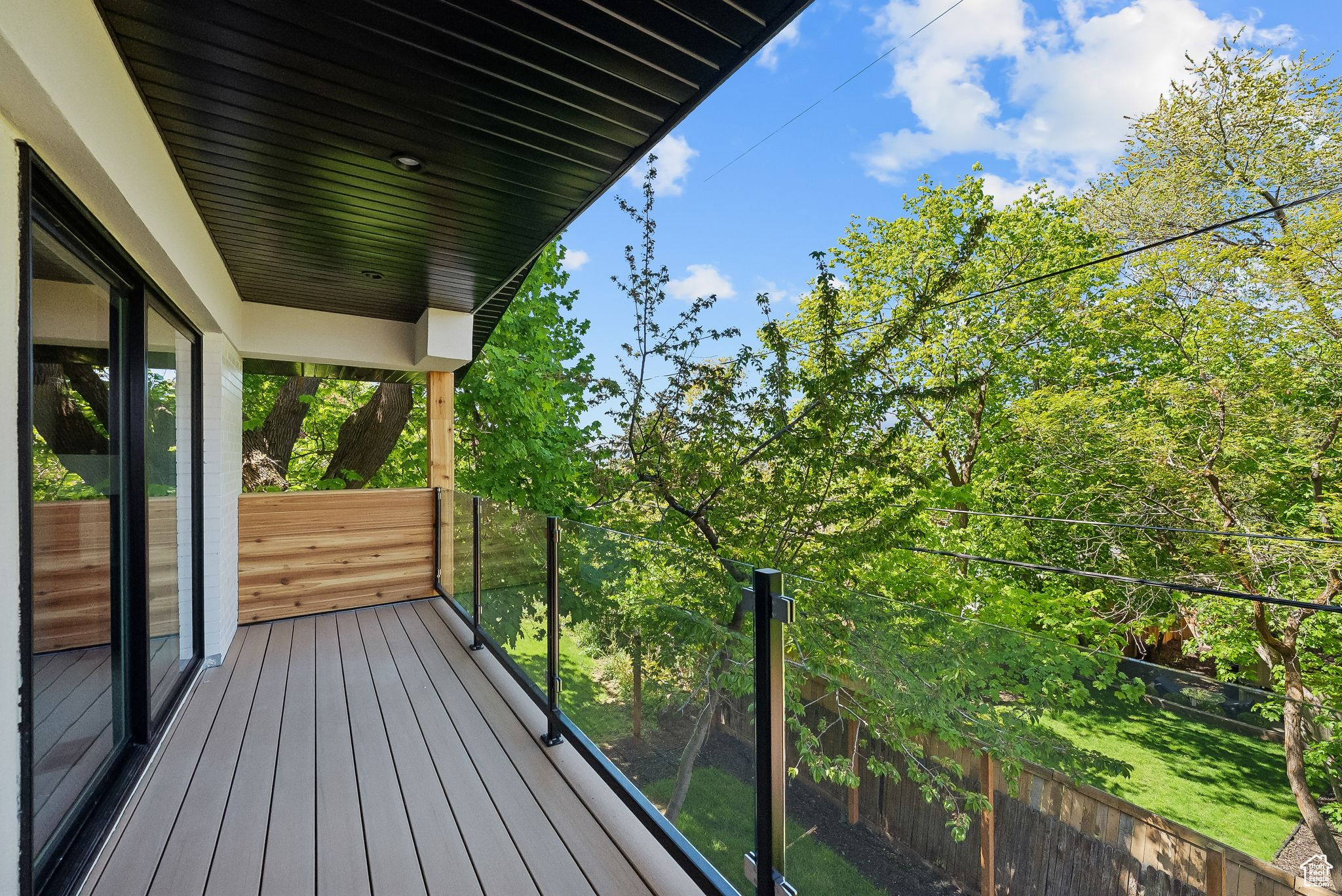 CREST VIEW MANOR - Residential