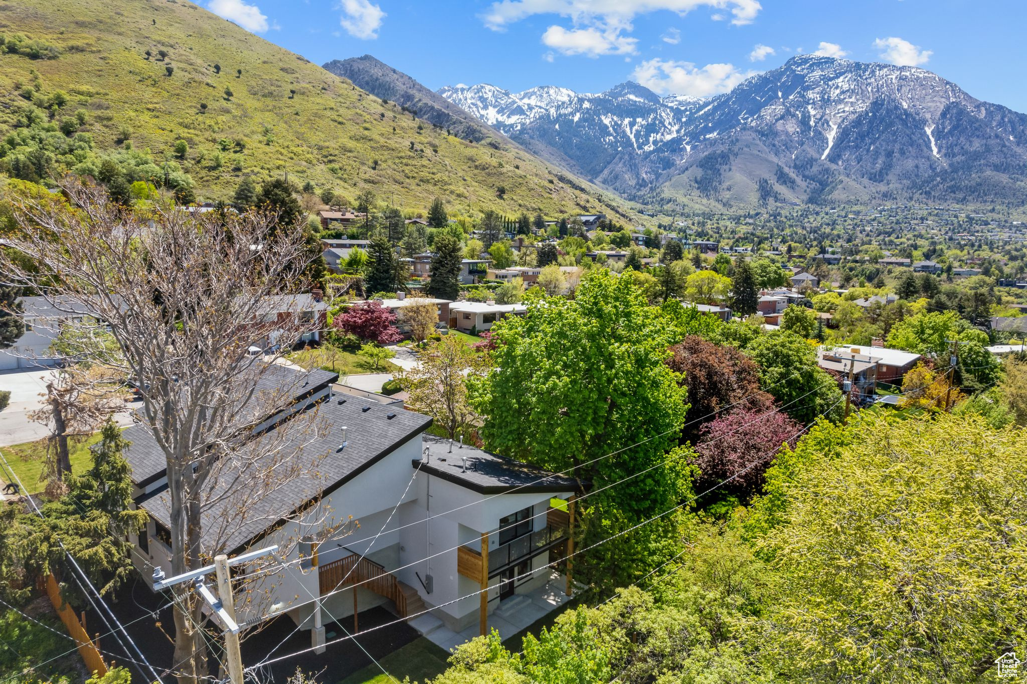 CREST VIEW MANOR - Residential